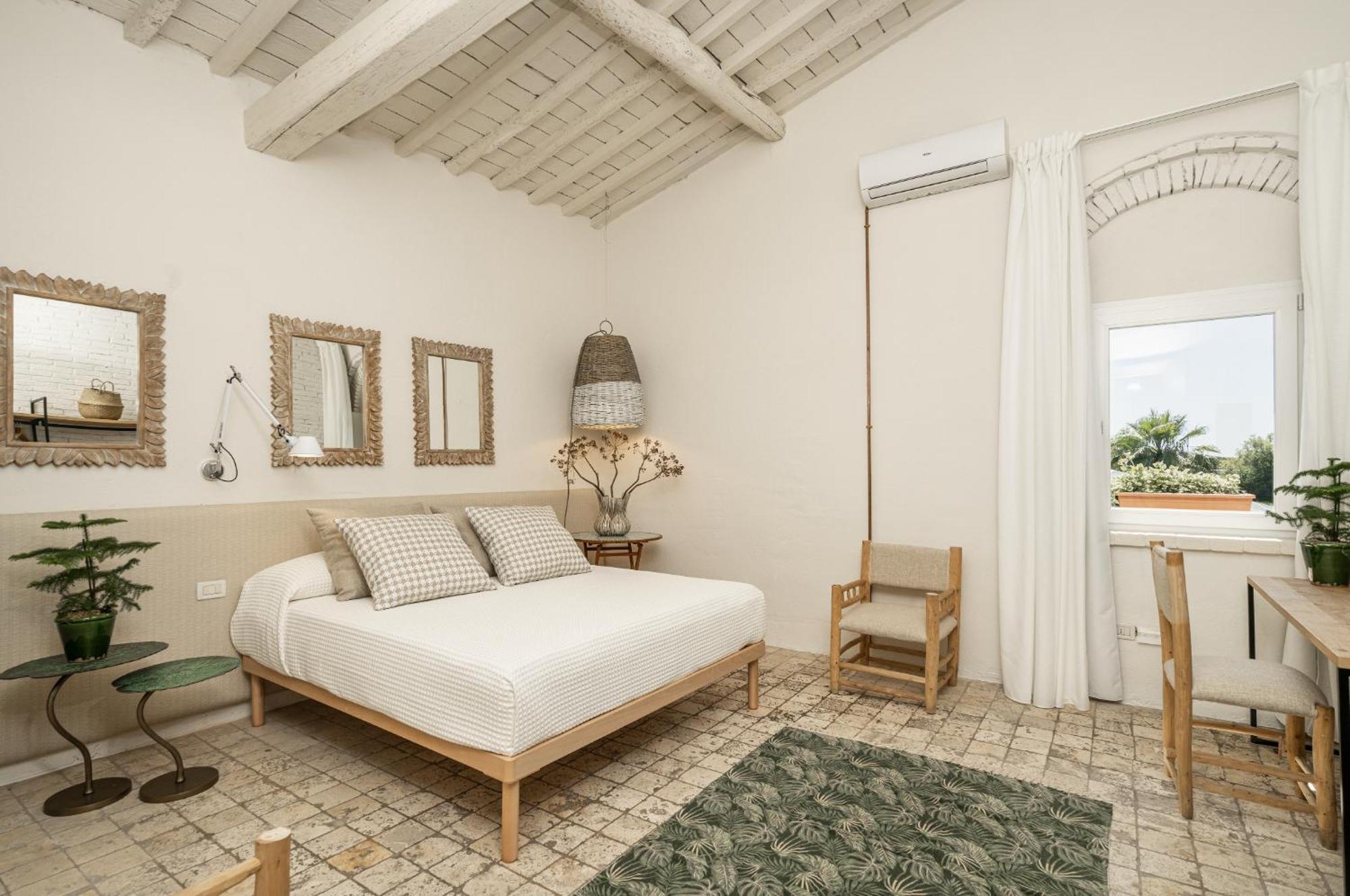 Scarlea Rooms Cecina  Bagian luar foto